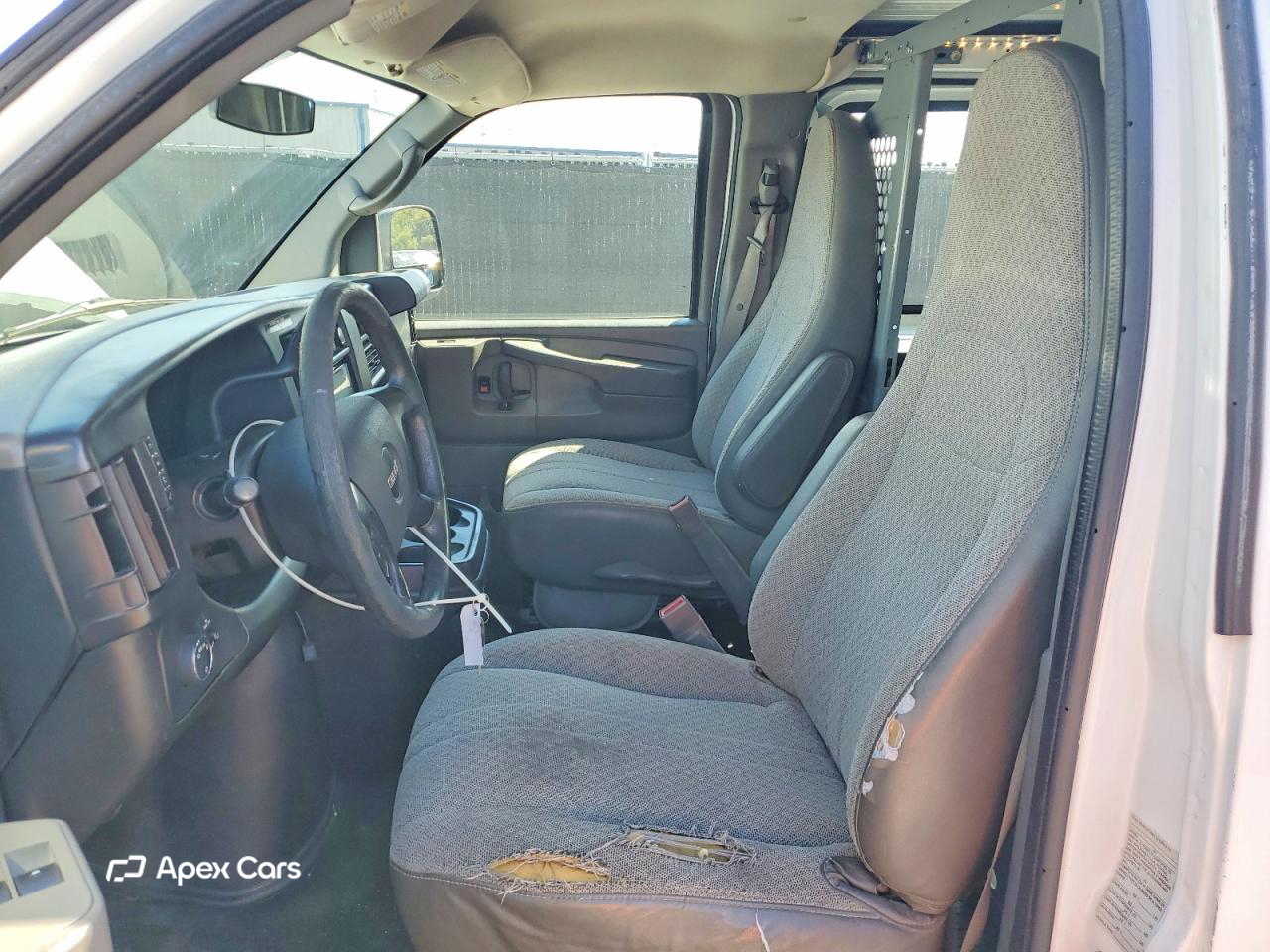GMC Savana 2015