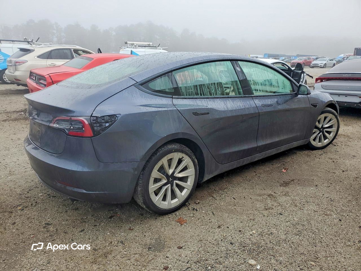 Tesla Model 3 2022
