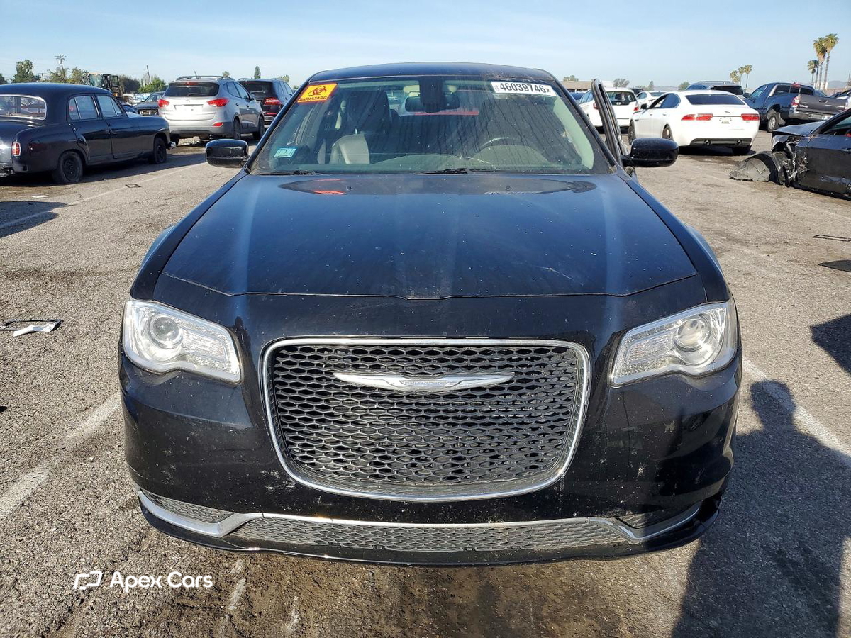 Chrysler 300 2016