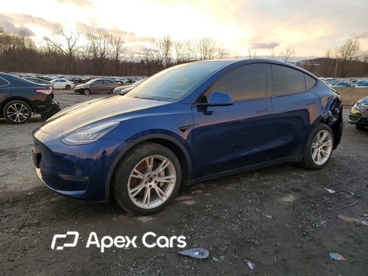 Tesla Model Y 2021 - Image 1 of 13