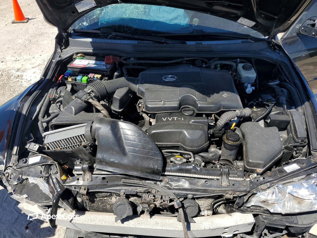 Lexus IS 2005