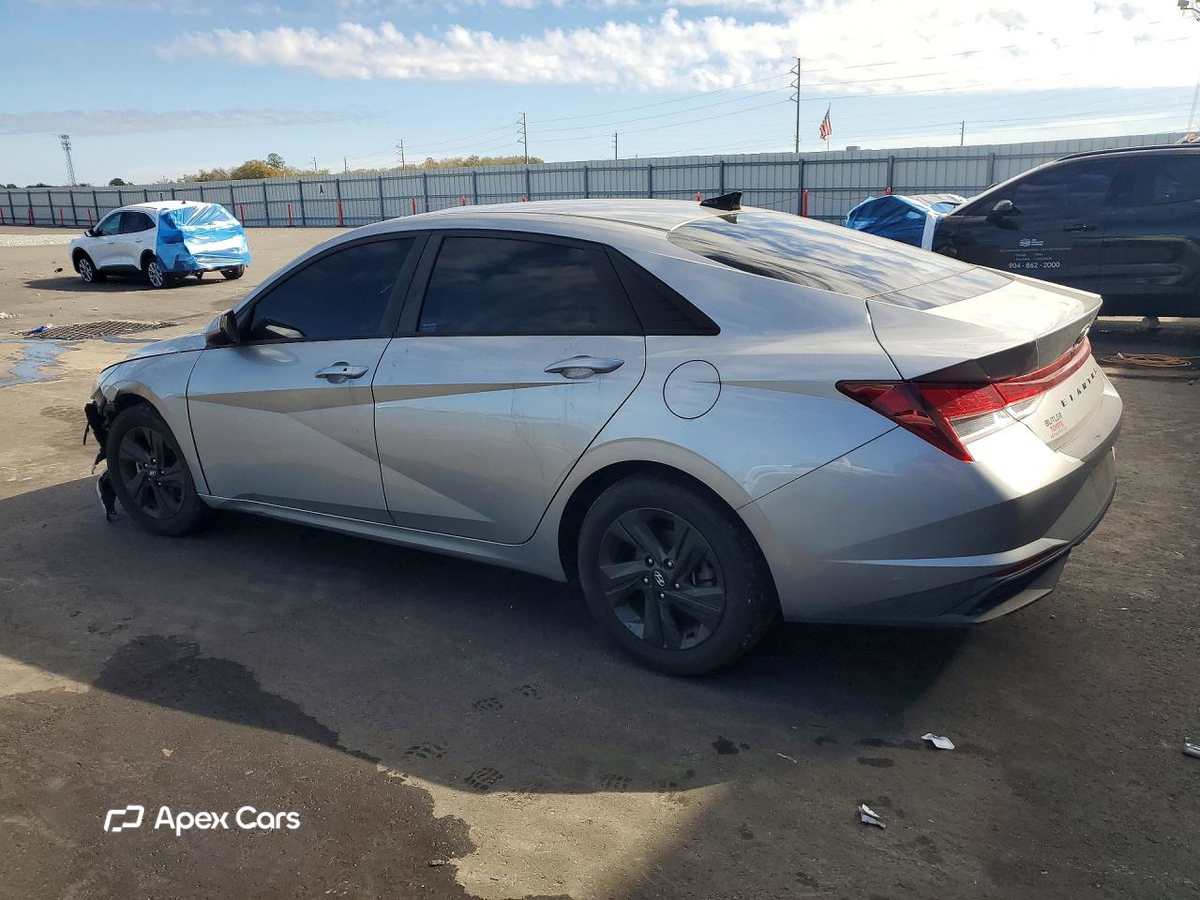 Hyundai Elantra 2021