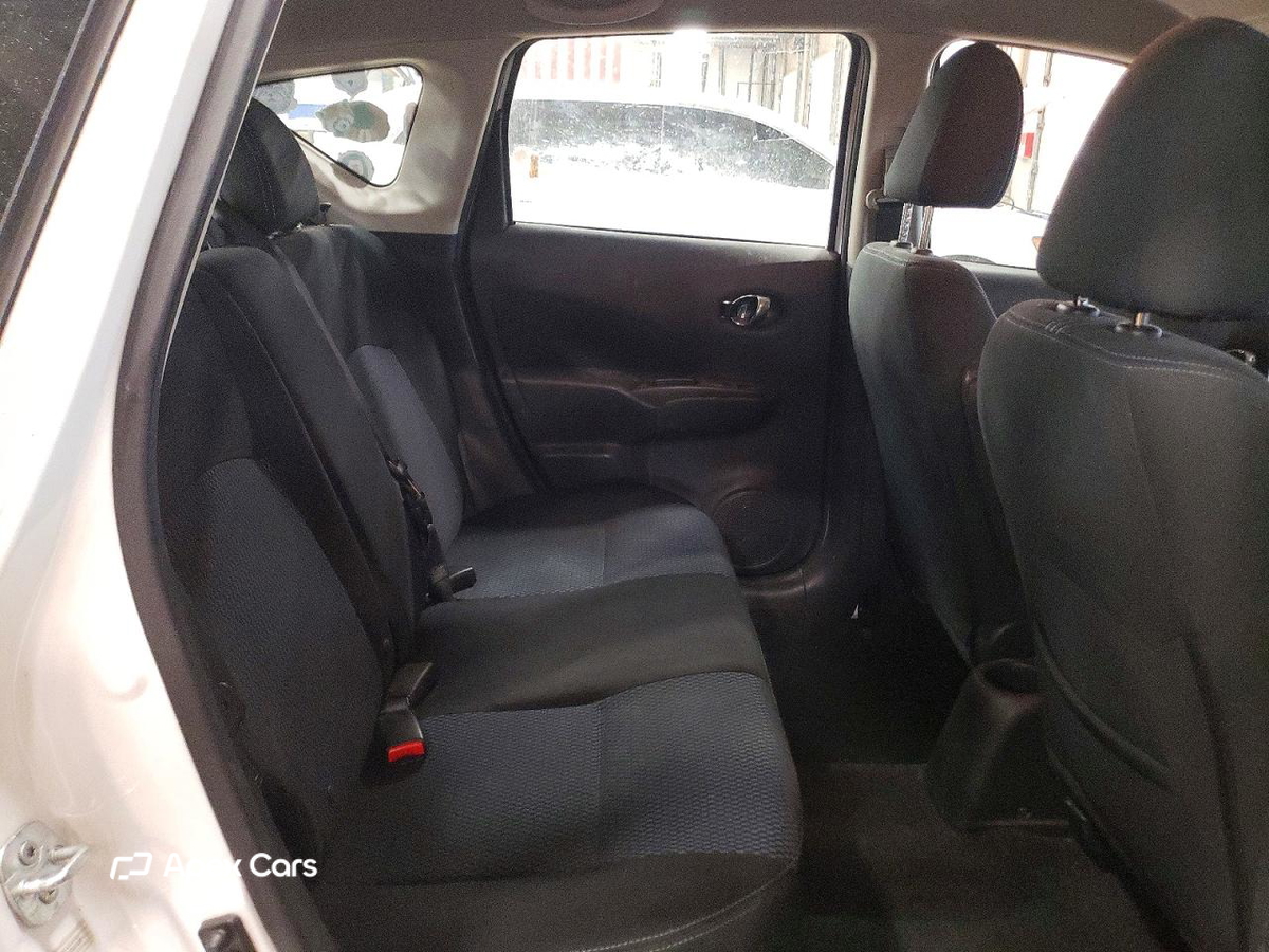Nissan Versa 2016