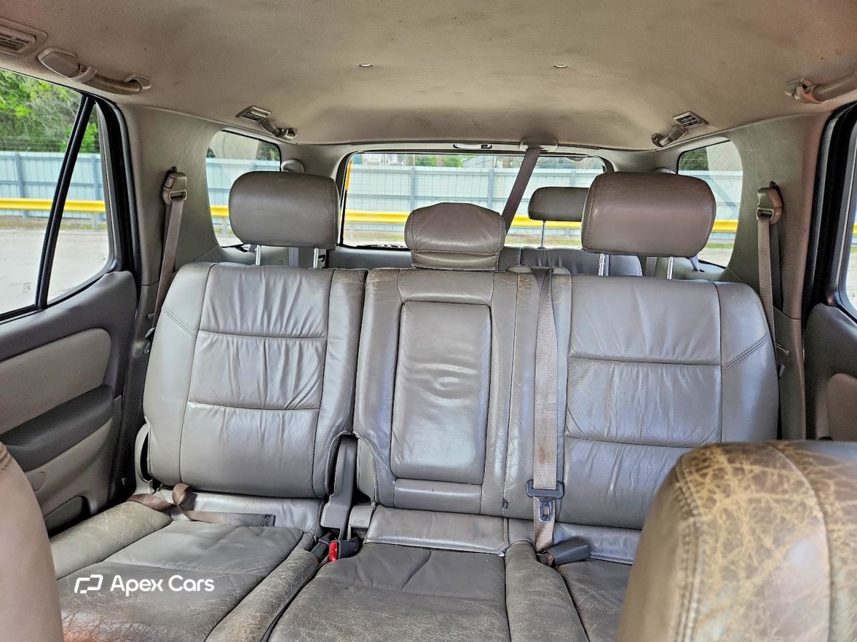 Toyota Sequoia 2003