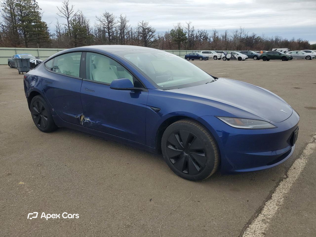 Tesla Model 3 2024