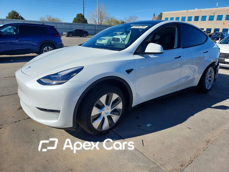 Tesla Model Y 2020 - Image 1 of 5