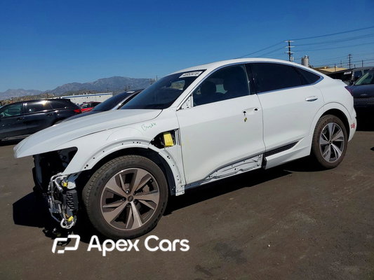 Audi Q8 2024 - Image 1 of 14