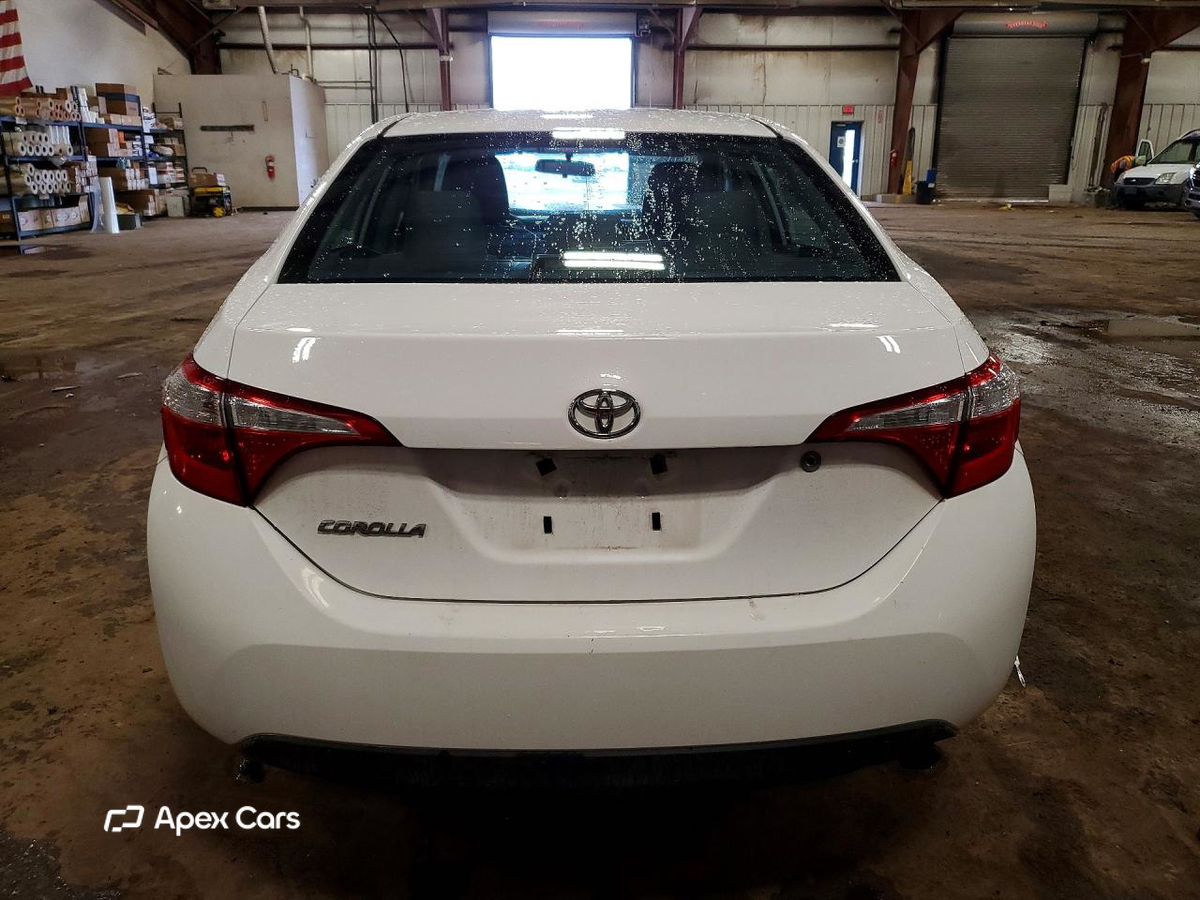 Toyota Corolla 2015