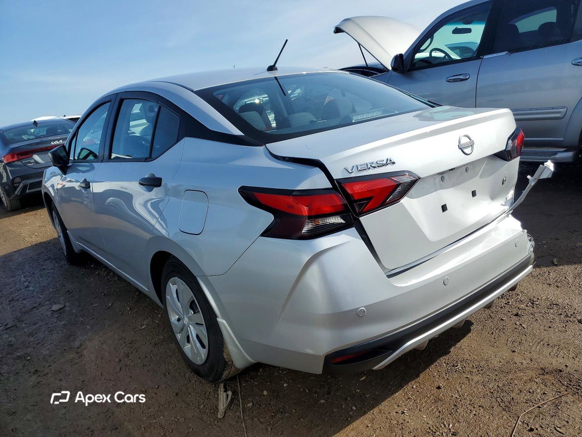Nissan Versa 2025