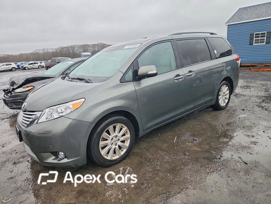 Toyota Sienna 2014 - Image 1 of 13