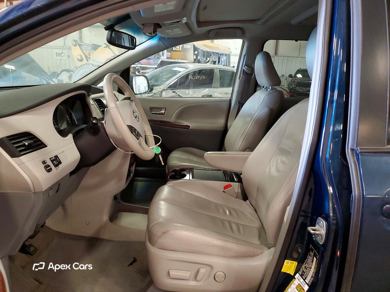 Toyota Sienna 2012