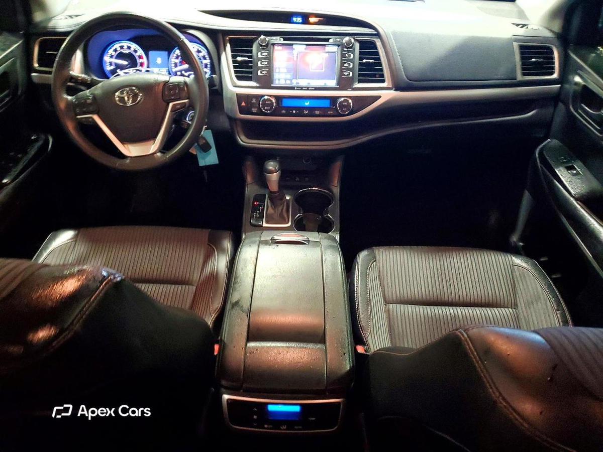Toyota Highlander 2016