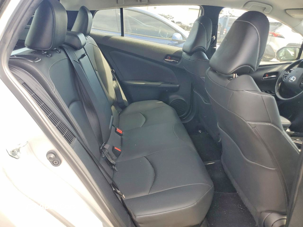Toyota Prius 2021