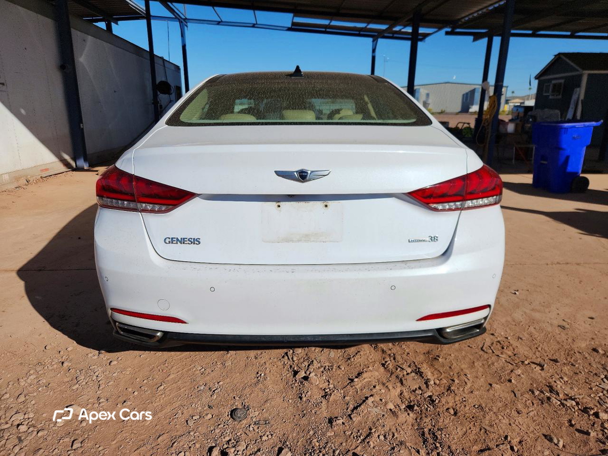 Hyundai Genesis 2015
