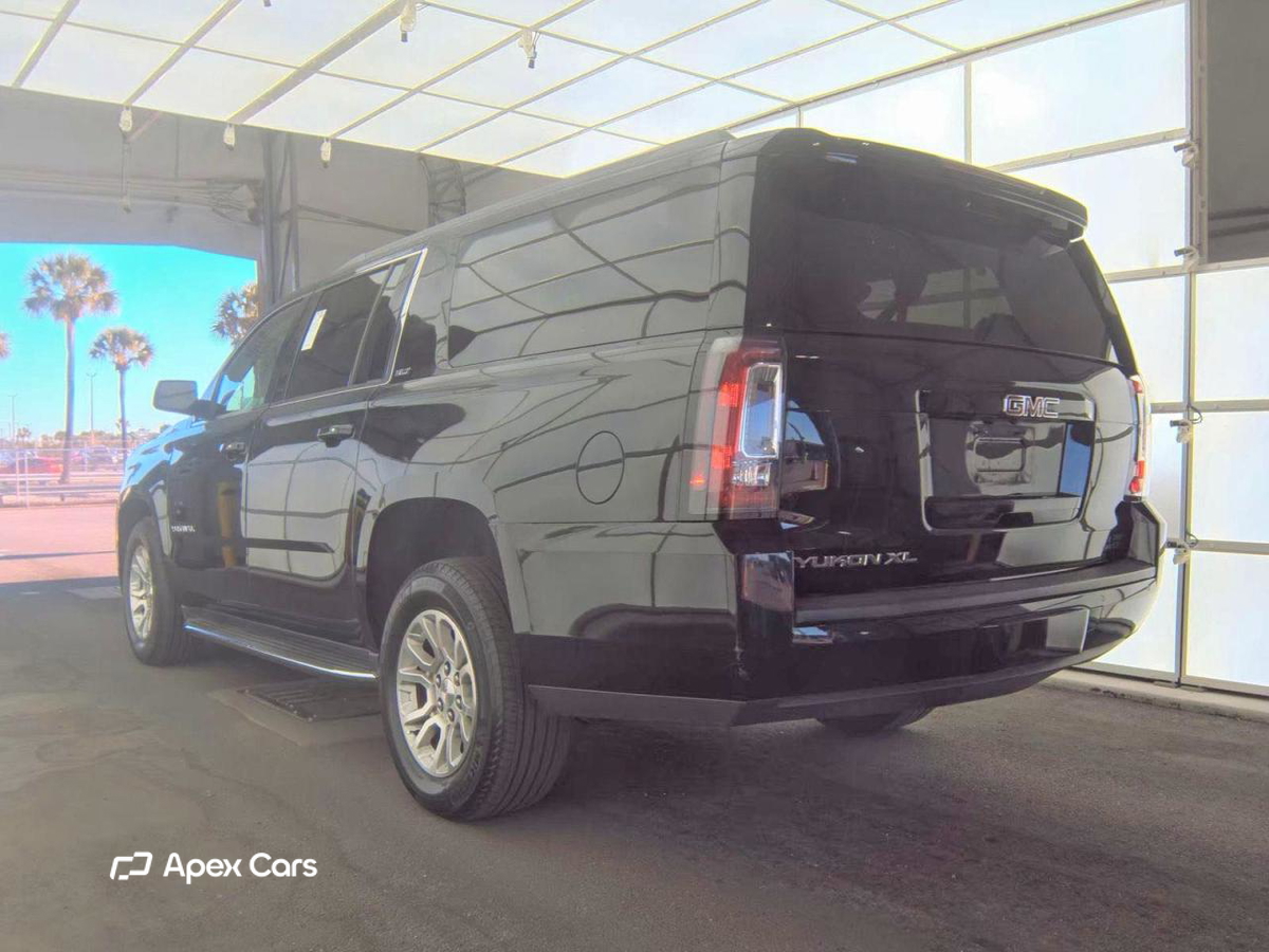 GMC Yukon 2017
