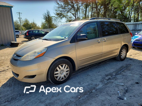 Toyota Sienna 2010 - Image 1 of 13