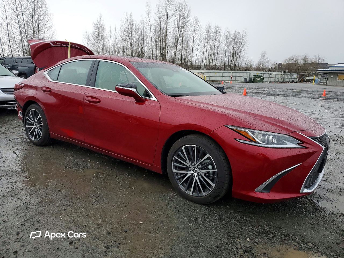 Lexus ES 2025