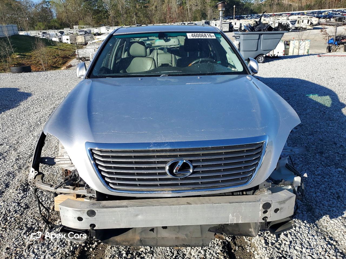 Lexus LS 2004