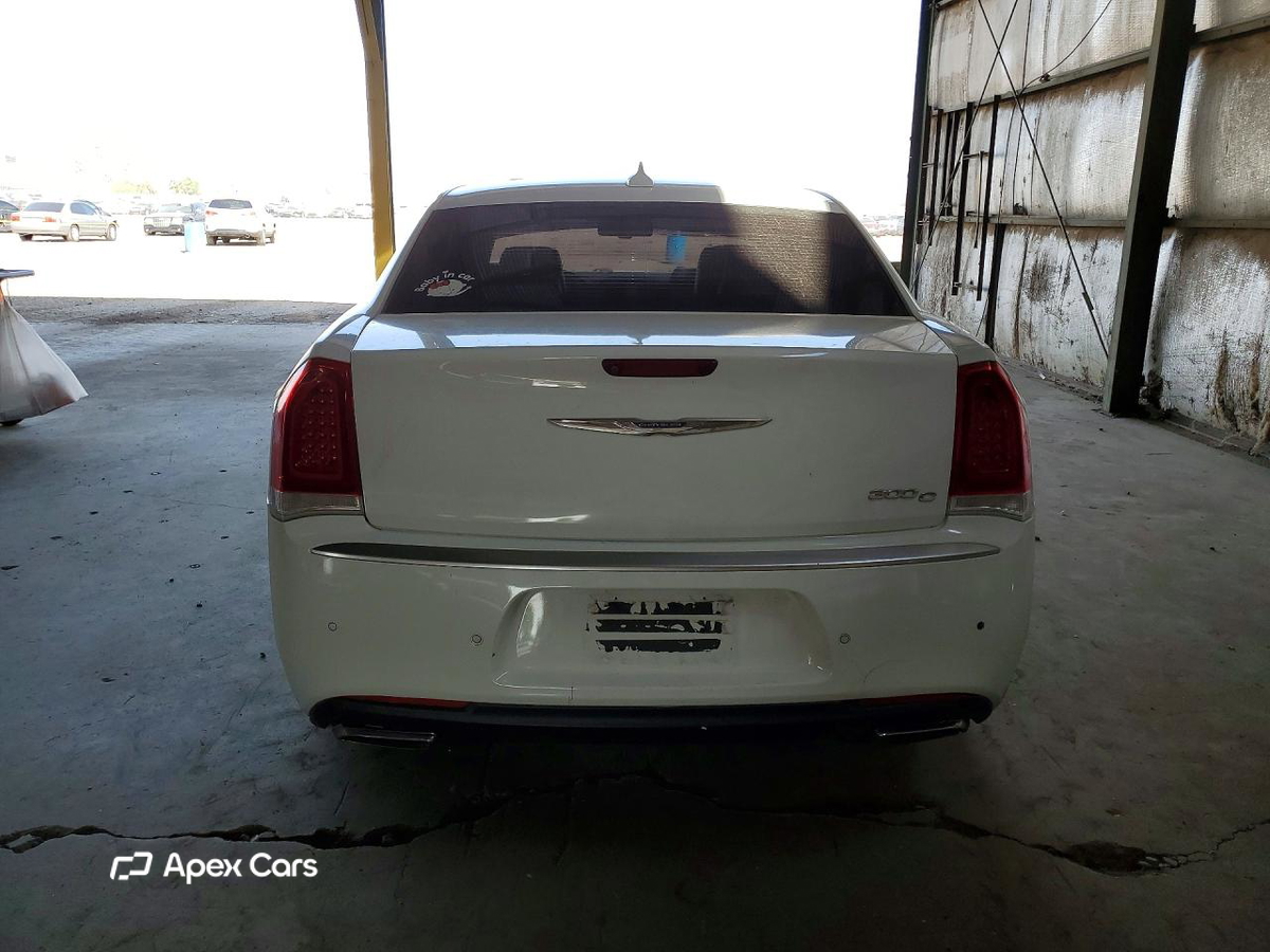 Chrysler 300 2016