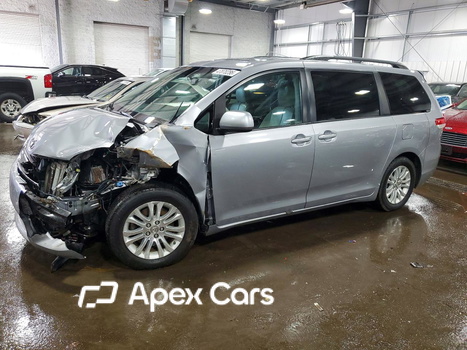 Toyota Sienna 2012 - Image 1 of 5
