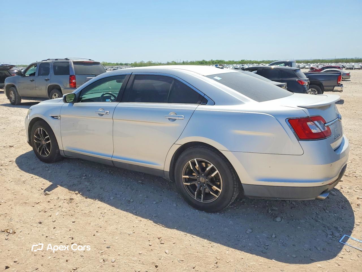 Ford Taurus 2010