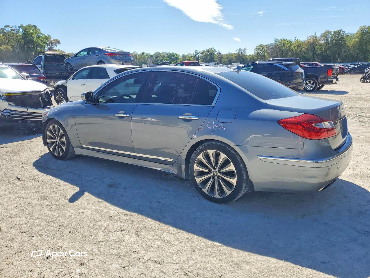 Hyundai Genesis 2014