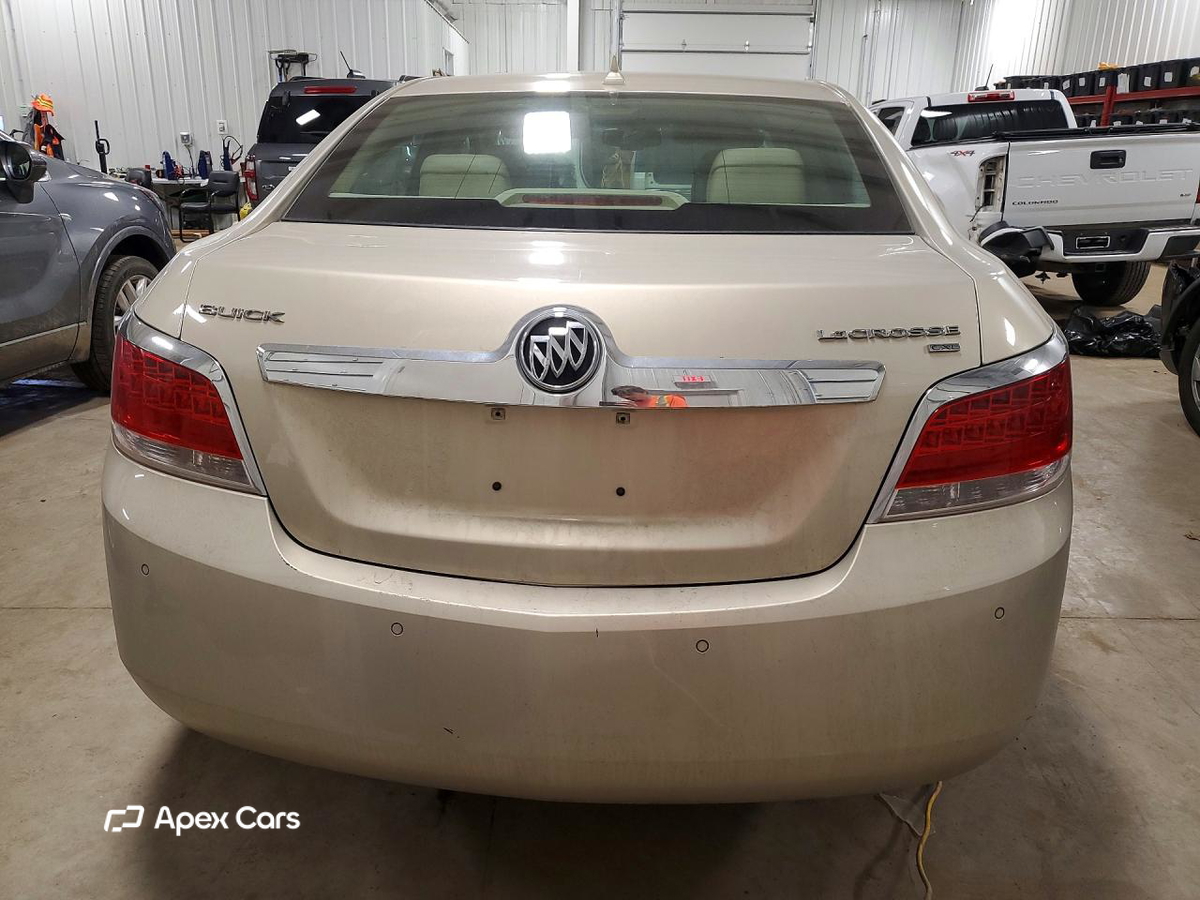 Buick LaCrosse 2011