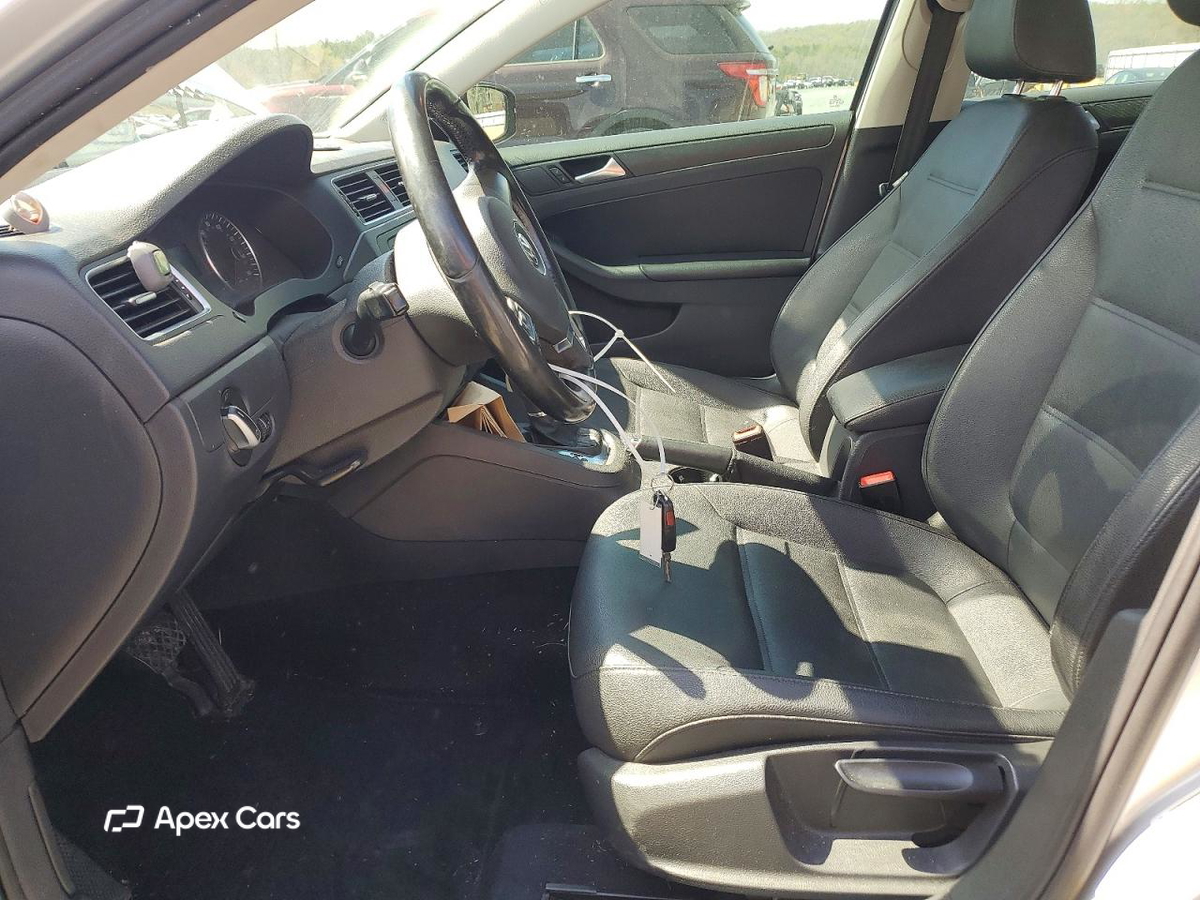 Volkswagen Jetta 2012