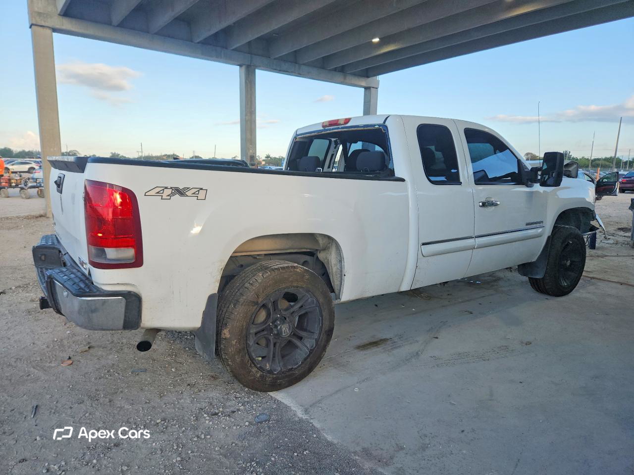 GMC Sierra 2011