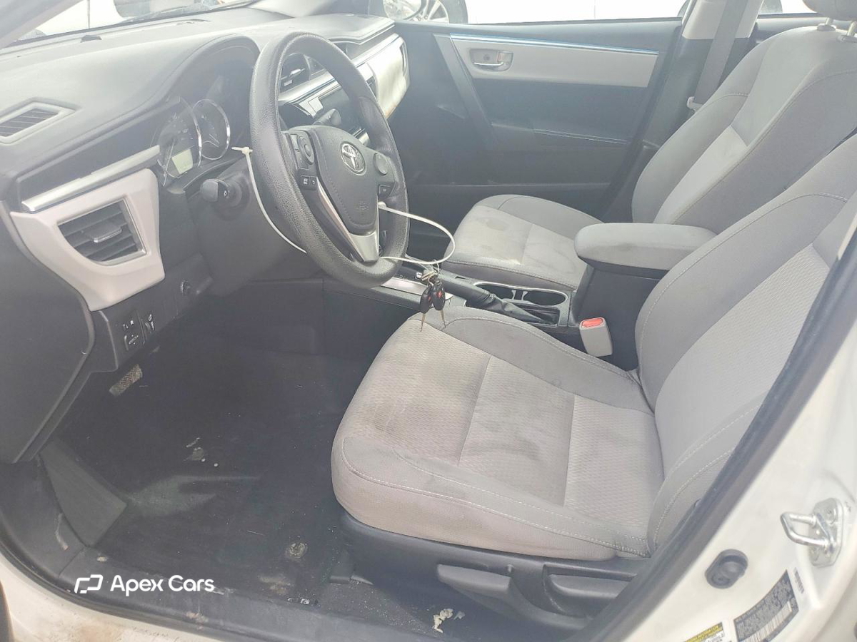 Toyota Corolla 2015
