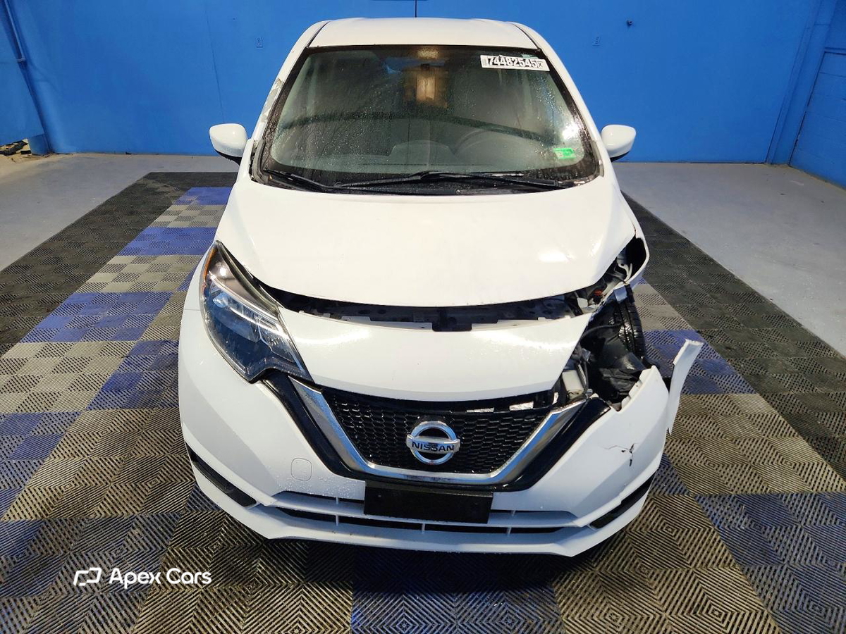 Nissan Versa 2018