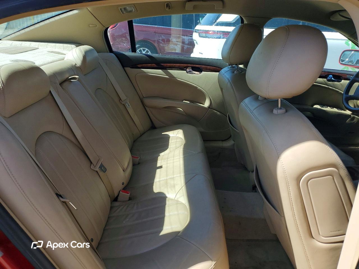 Buick Lucerne 2011