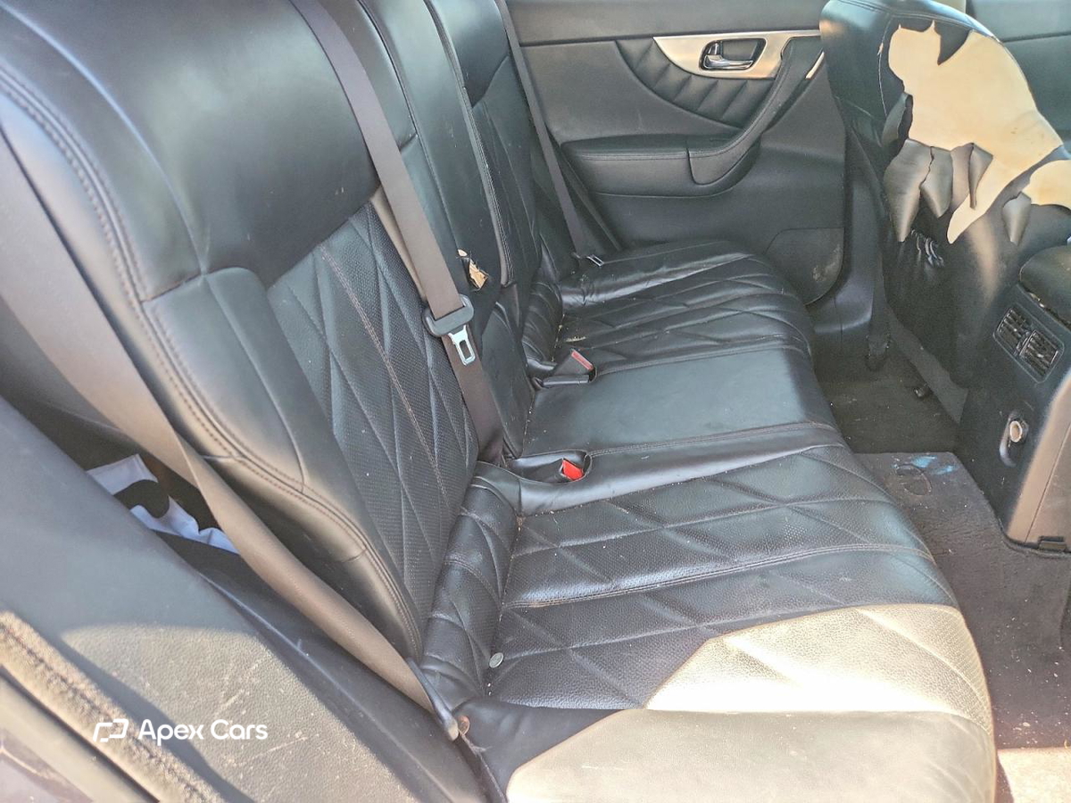 Infiniti FX 2010