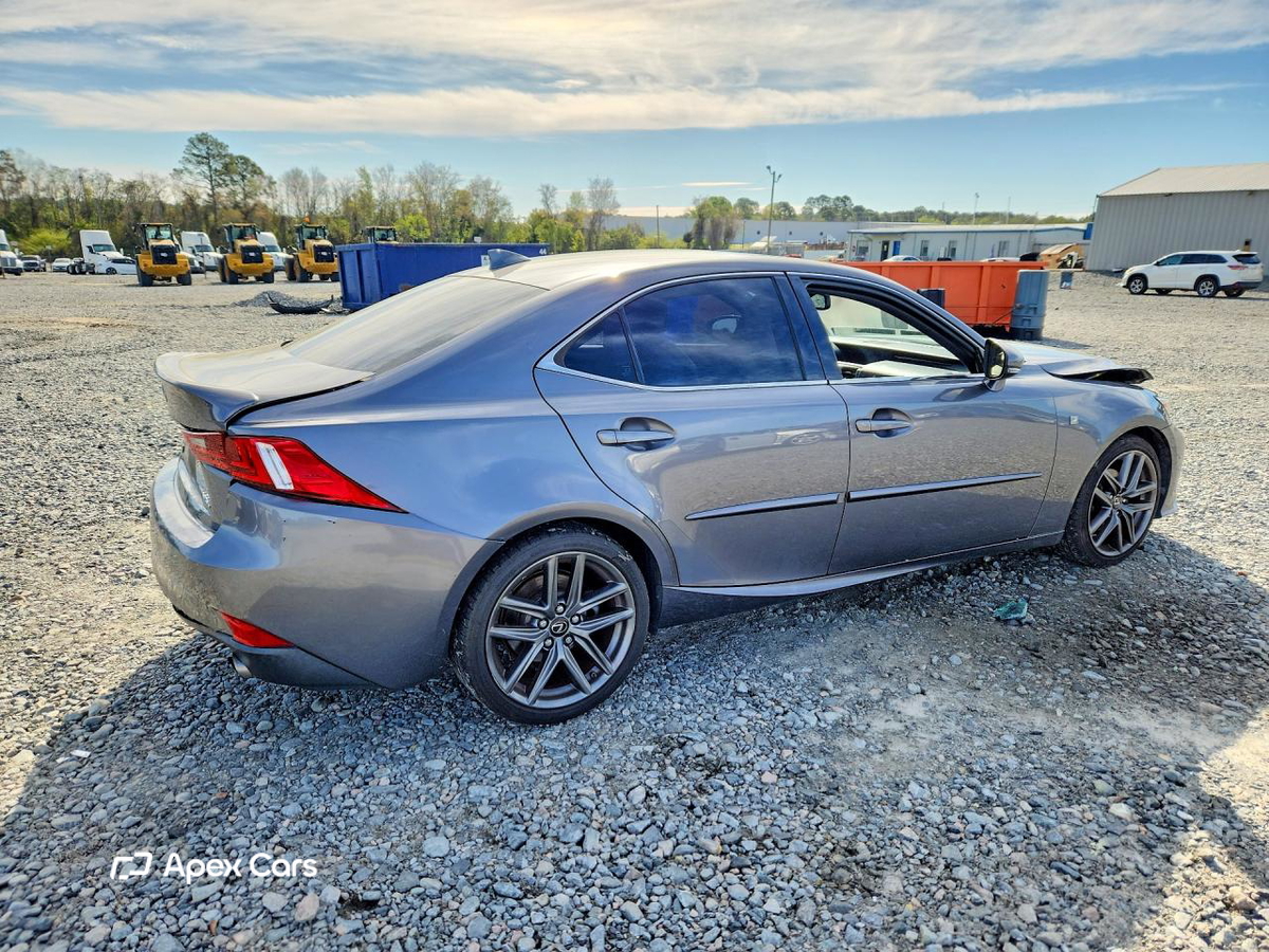 Lexus IS 2015