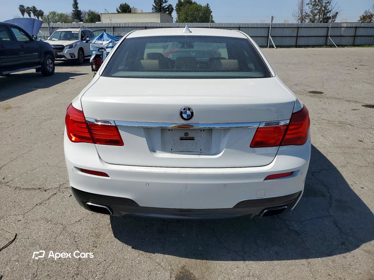 BMW Series 7 2011