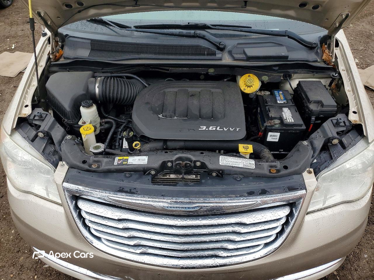 Chrysler Voyager 2013