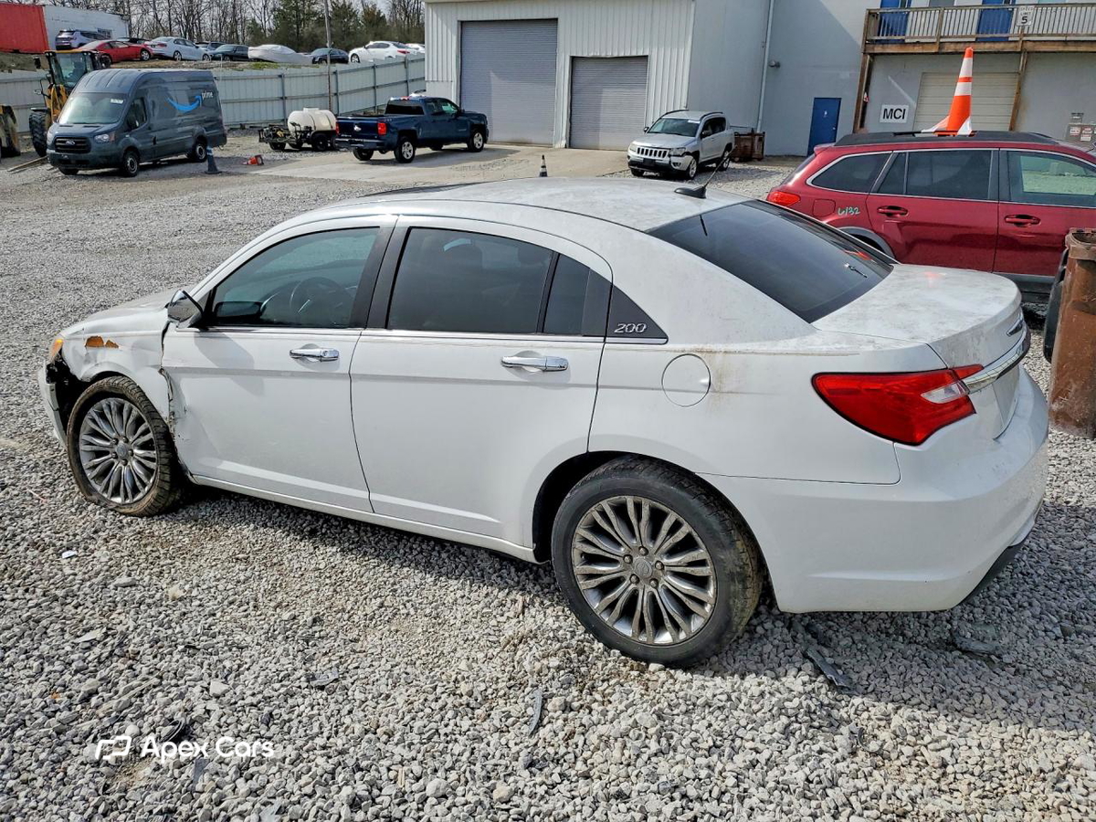 Chrysler 200 2012