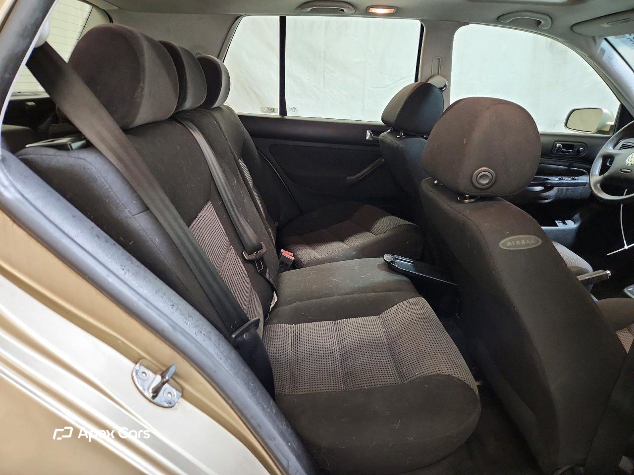 Volkswagen Golf 2004