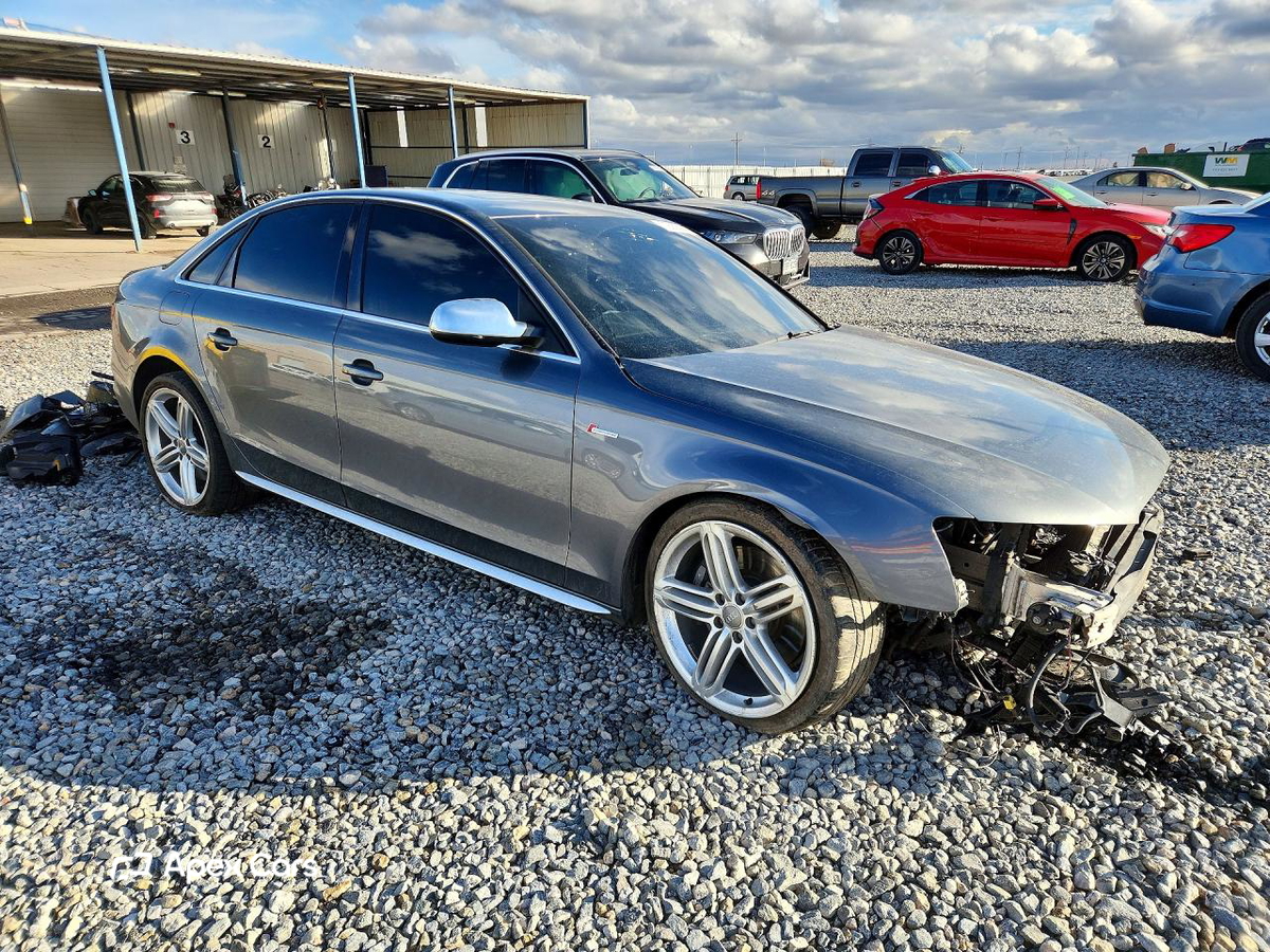 Audi RS4 2015