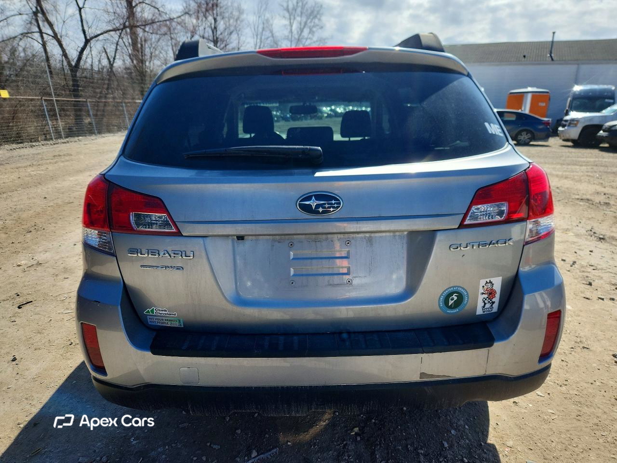 Subaru Outback 2011