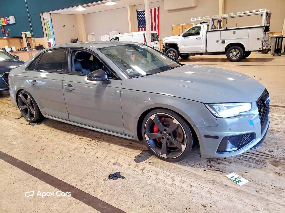Audi RS4 2019