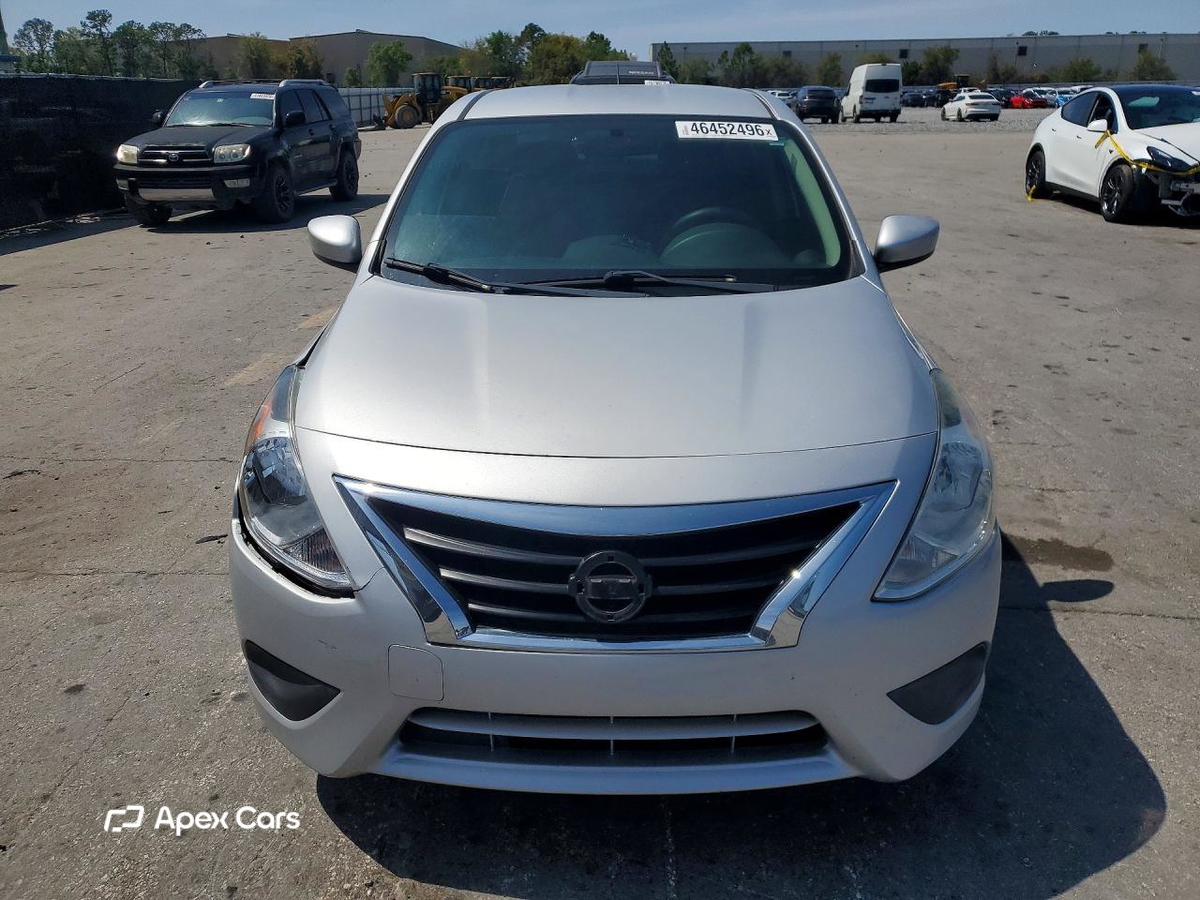 Nissan Versa 2018