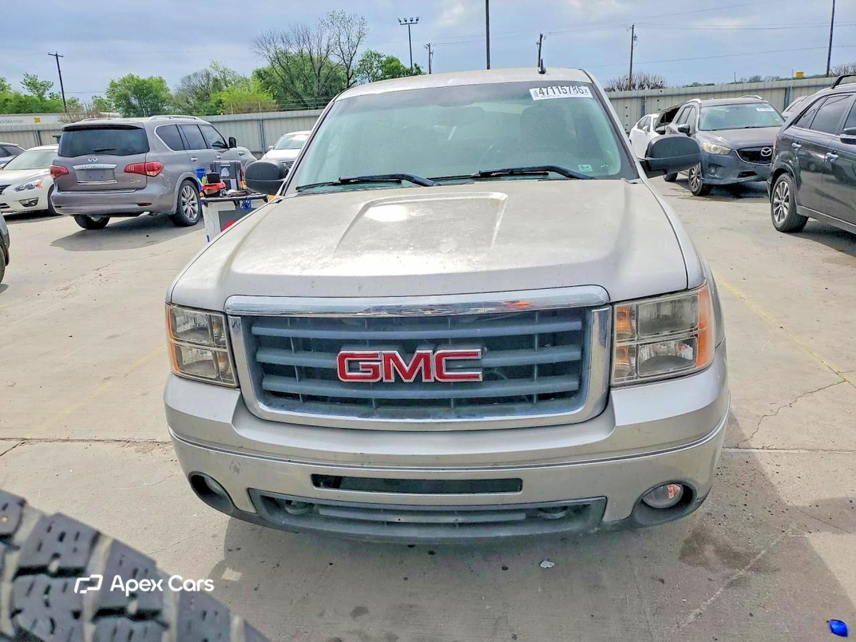 GMC Sierra 2011