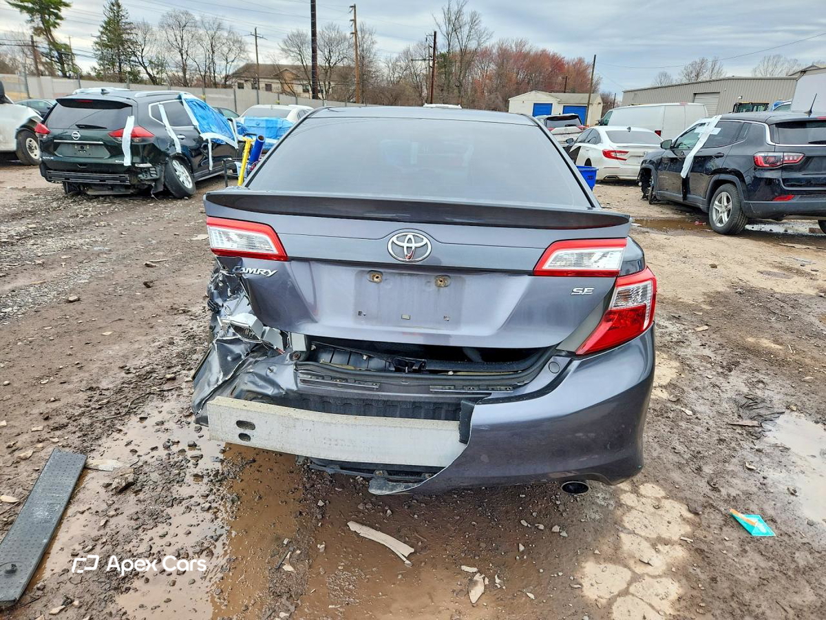 Toyota Camry 2012