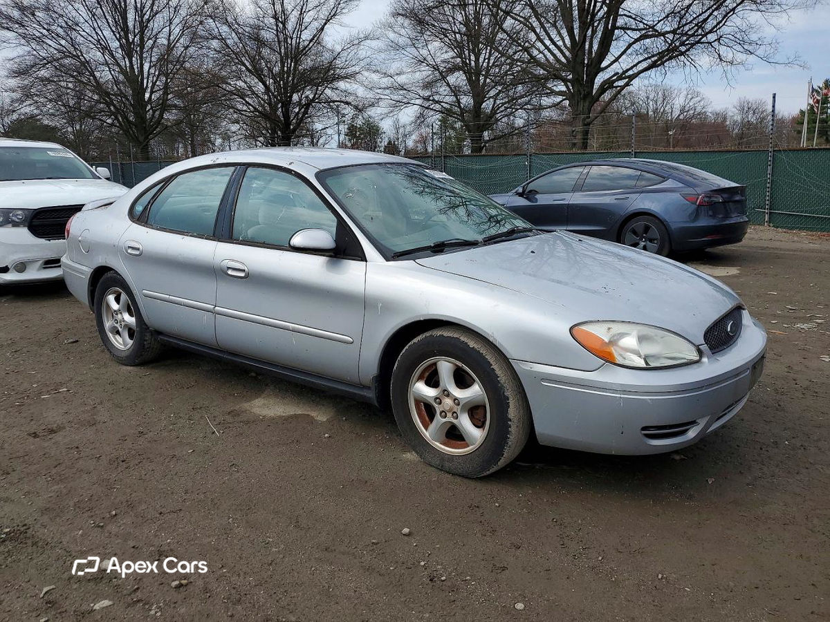Ford Taurus 2004