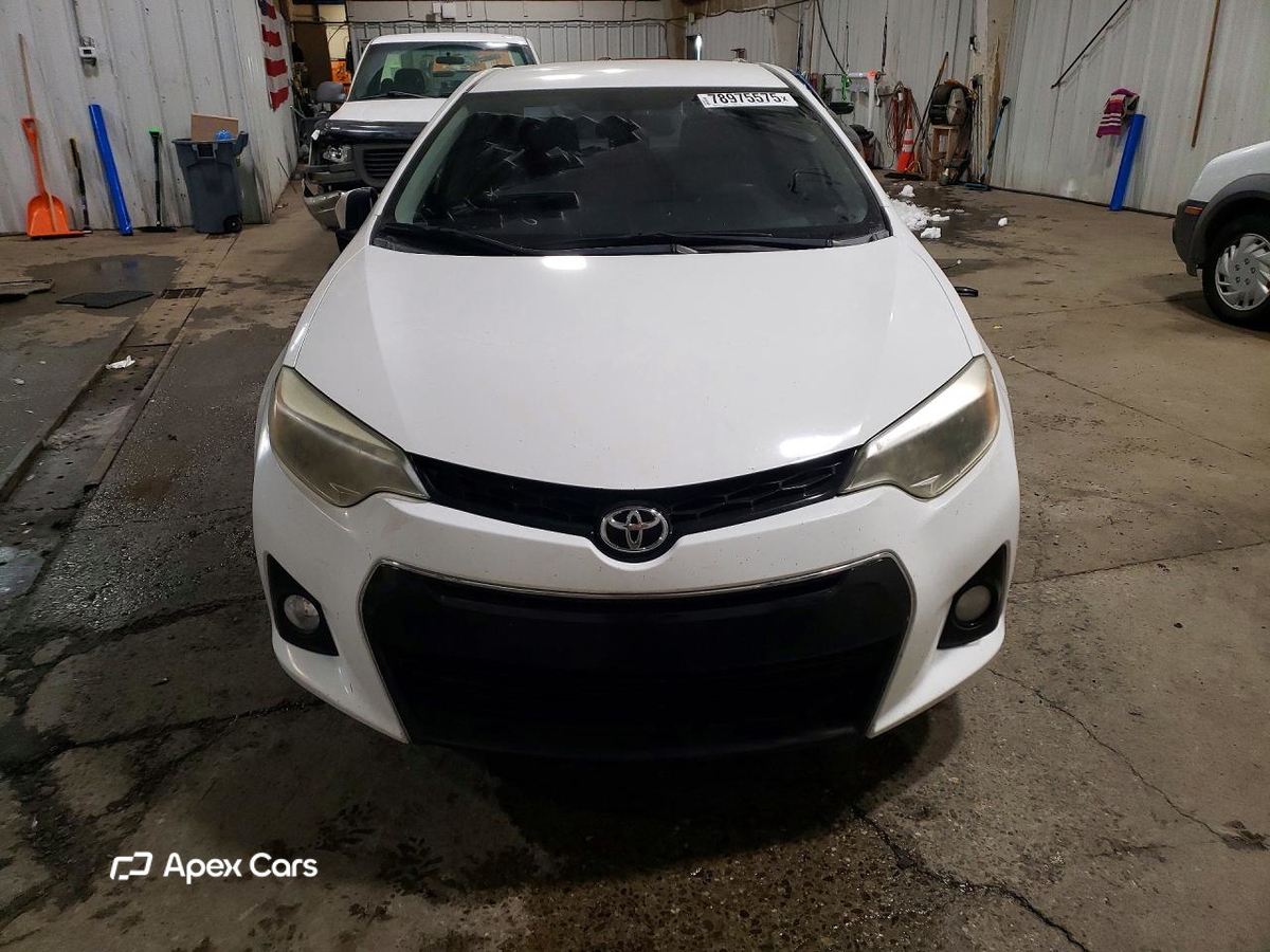 Toyota Corolla 2015