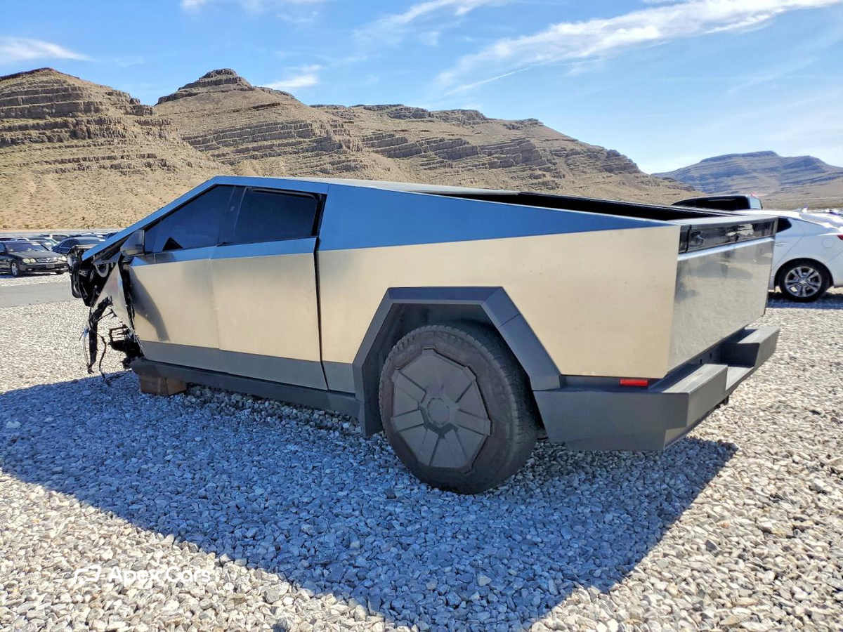Tesla Cybertruck 2025