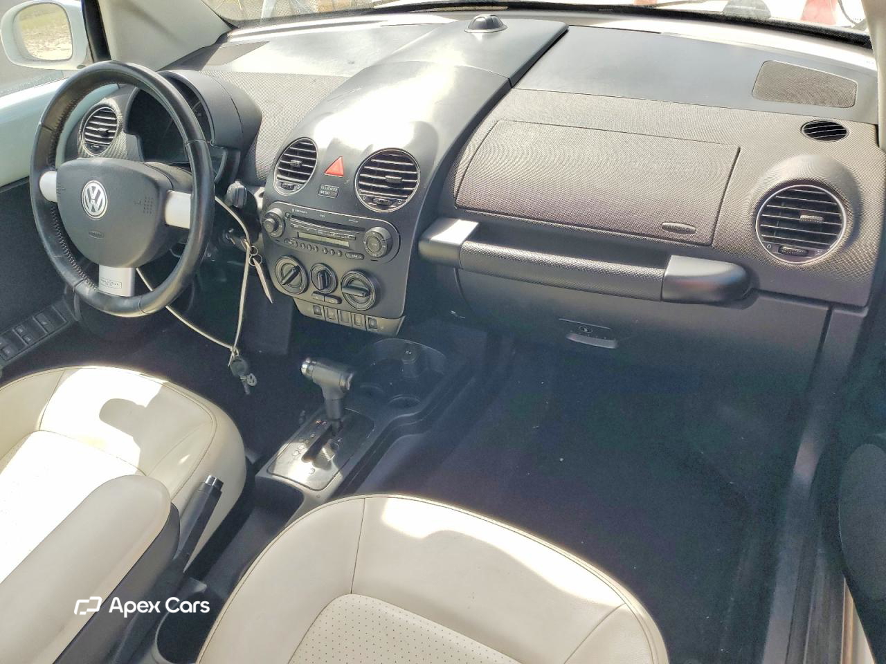 Volkswagen Beetle 2010