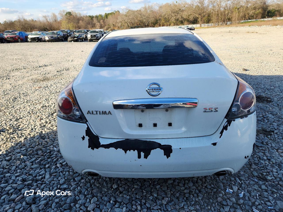Nissan Altima 2012