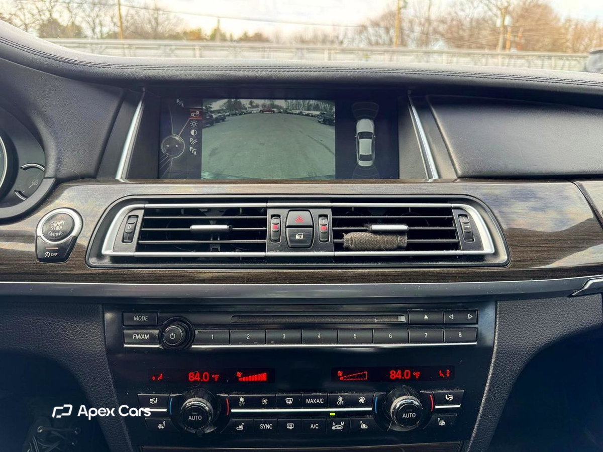 BMW Series 7 2014